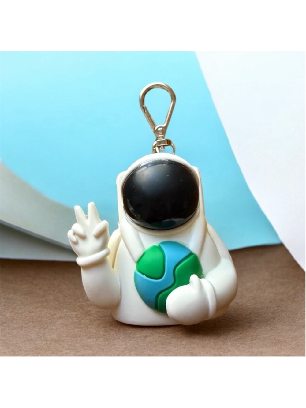 Bath & Body Works Astronaut Pocketbac Hand Gel Holder w/Clip *BATTERY DEAD*